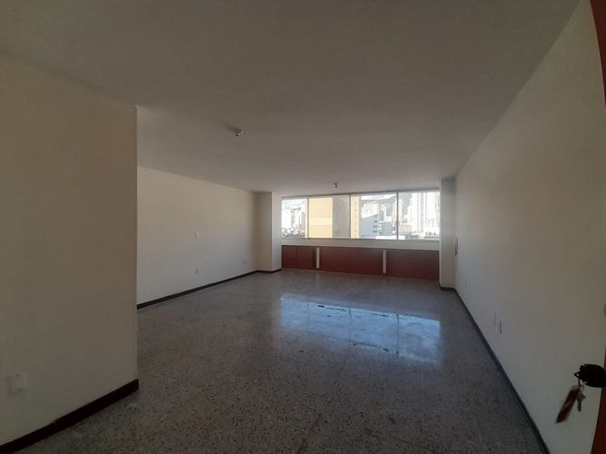 Oficina en arriendo en Centro, Bucaramanga, 40 m² · foto 3 de 9
