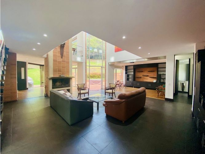 Casa de 4 alcobas en venta en Aposentos, Sopó, 400 m² · foto 9 de 23