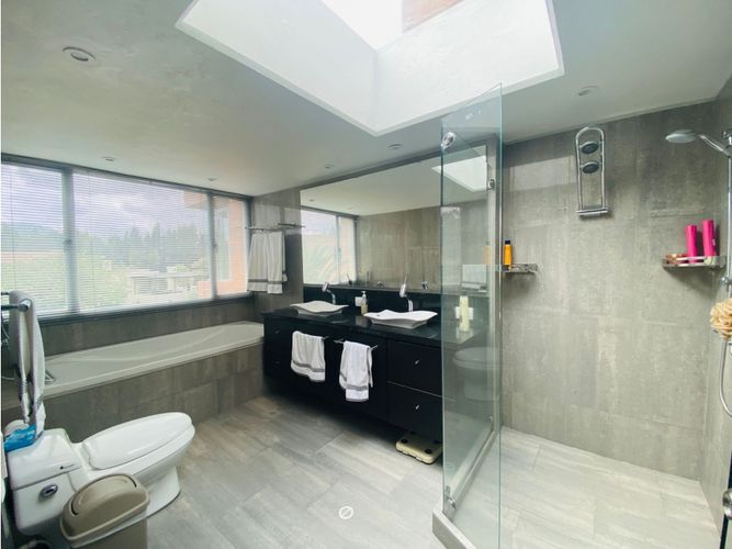 Casa de 4 alcobas en venta en Aposentos, Sopó, 400 m² · foto 13 de 23