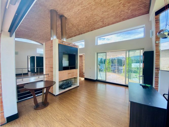 Casa de 4 alcobas en venta en Aposentos, Sopó, 400 m² · foto 18 de 23