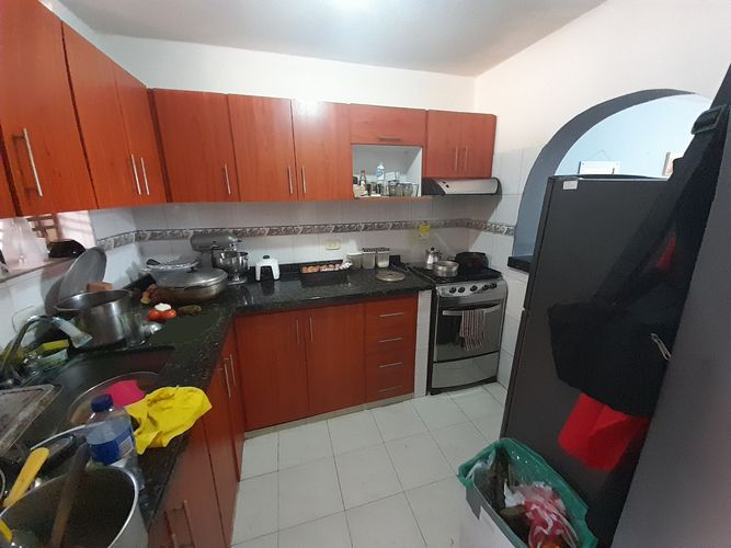 Casa de 6 alcobas en venta en El Poblado, Girón, 334 m² · foto 15 de 19