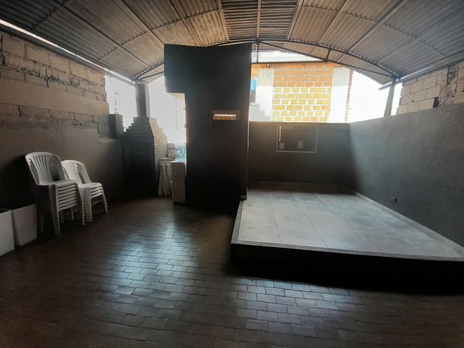 Casa de 6 alcobas en venta en El Poblado, Girón, 334 m² · foto 18 de 19