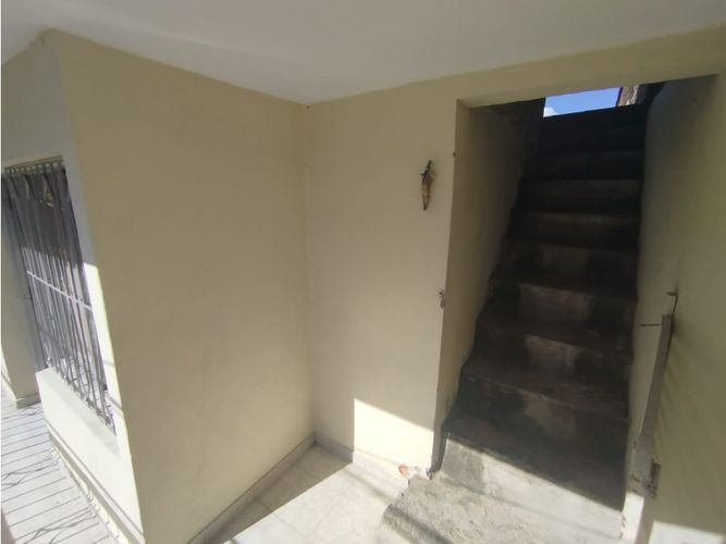 Casa de 8 alcobas en venta en San Fernando, Medellín, 282 m² · foto 17 de 24