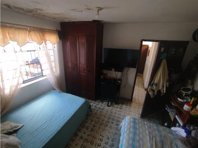 Casa de 8 alcobas en venta en San Fernando, Medellín, 282 m² · foto 24 de 24