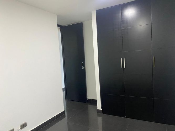 Apartamento de 3 alcobas en venta en El Poblado, Medellín, 113 m² · foto 10 de 16