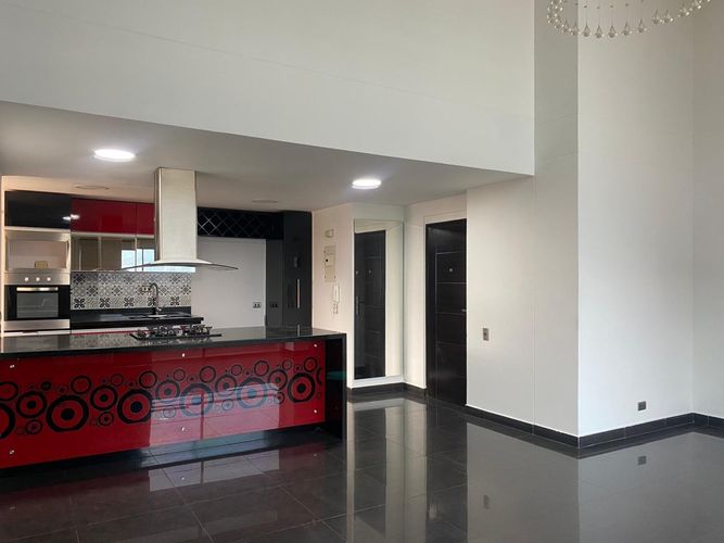 Apartamento de 3 alcobas en venta en El Poblado, Medellín, 113 m² · foto 5 de 16
