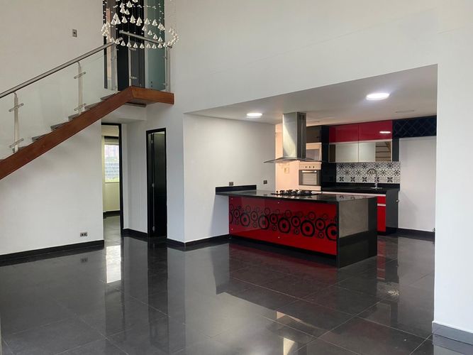 Apartamento de 3 alcobas en venta en El Poblado, Medellín, 113 m² · foto 4 de 16