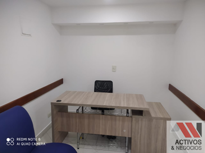 Oficina en venta en Villa Nueva, Medellín, 35 m² · foto 3 de 6