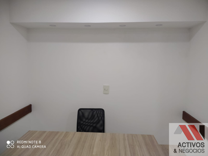 Oficina en venta en Villa Nueva, Medellín, 35 m² · foto 4 de 6