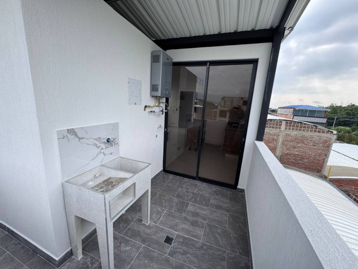 Apartamento en Arriendo en Ciudad 2000, Cali
