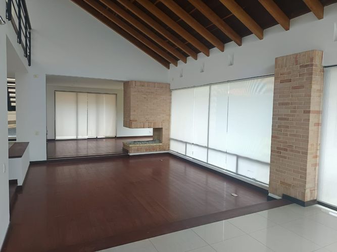 Casa de 5 alcobas en venta en Fonquetá, Chía, 450 m² · foto 10 de 24