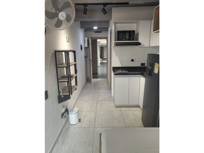 Apartaestudio en venta en Boston, Medellín, 18 m² · foto 10 de 11