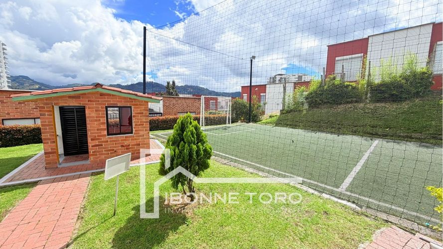 Casa de 3 alcobas en venta en San Marcel, Manizales, 108 m² · foto 12 de 16