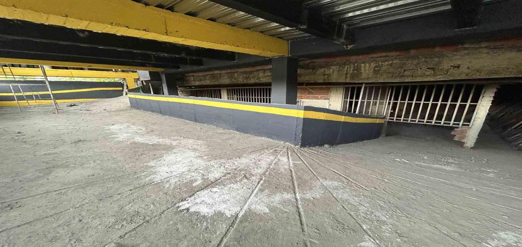 Edificio en venta en Bloques De San Joaquin, Pereira, 1690 m² · foto 9 de 19