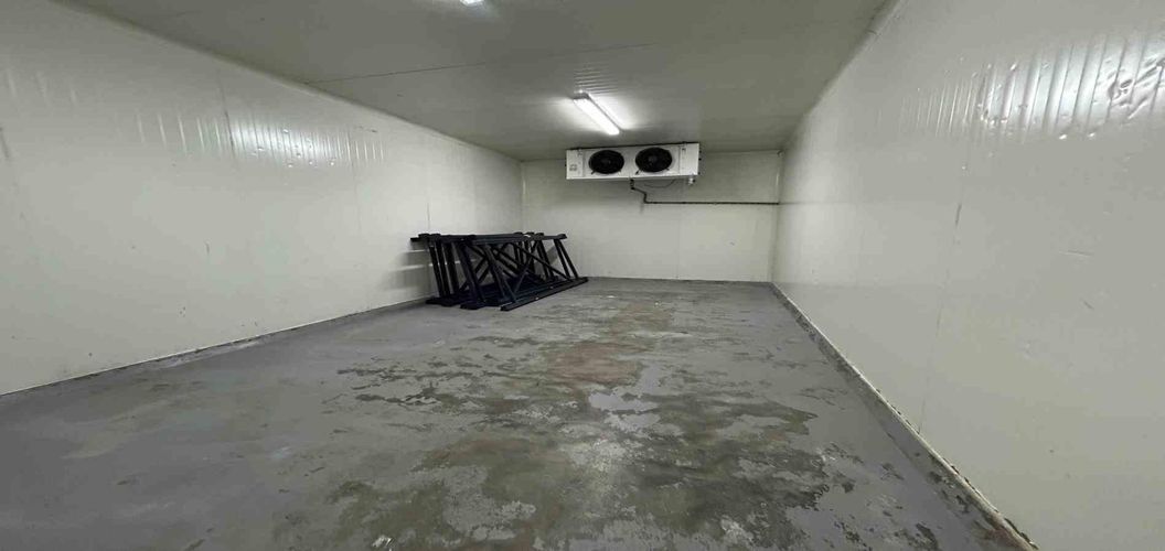 Edificio en venta en Bloques De San Joaquin, Pereira, 1690 m² · foto 15 de 19