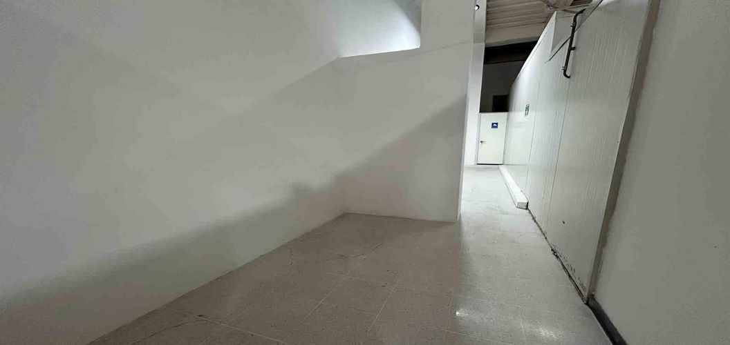 Edificio en venta en Bloques De San Joaquin, Pereira, 1690 m² · foto 19 de 19