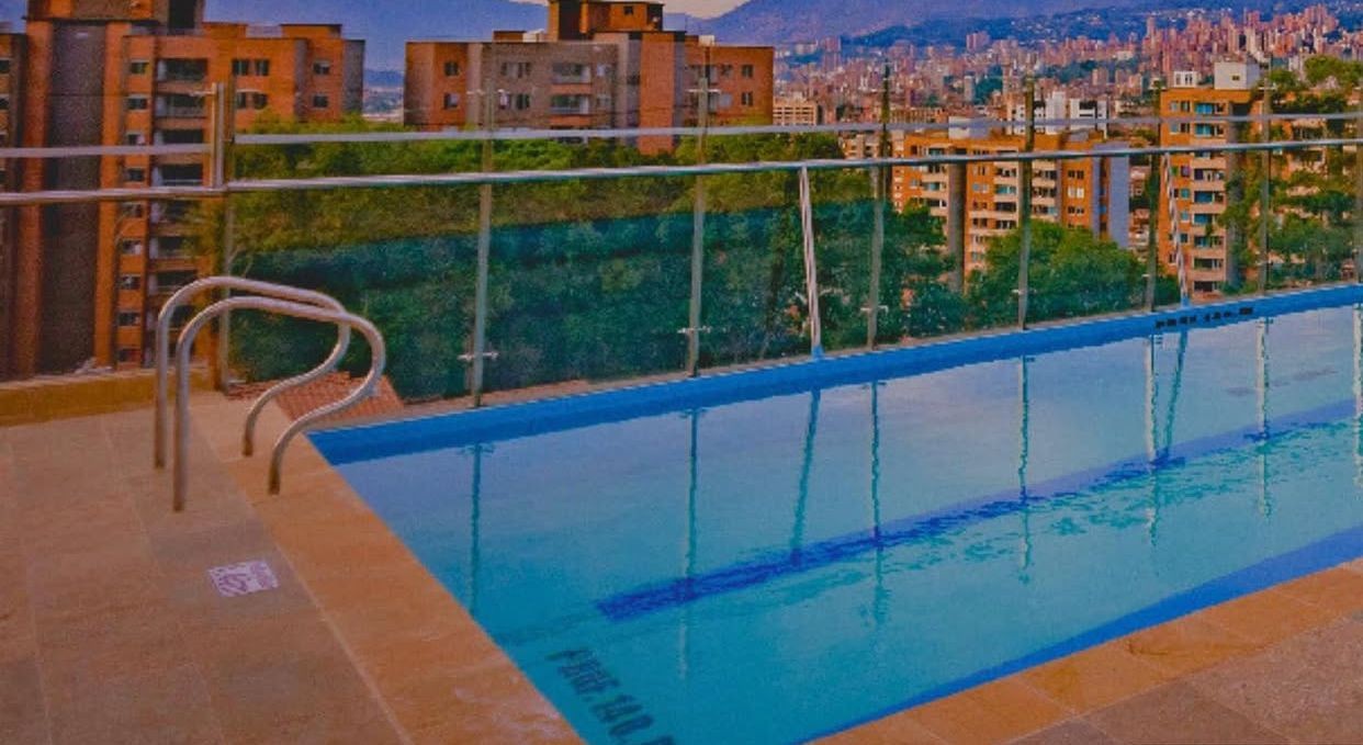 Apartamento en venta en Loma Del Barro, Envigado · foto 17 de 24