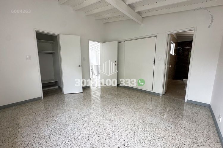 Casa de 4 alcobas en venta en Santa Mónica, Medellín, 300 m² · foto 21 de 24