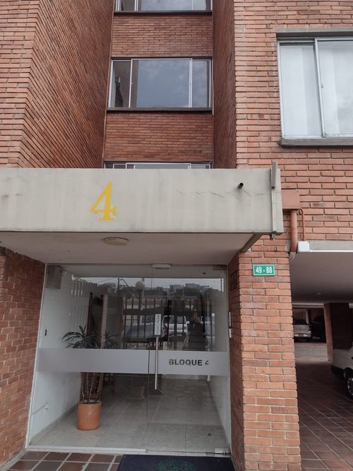 Apartamento de 3 alcobas en venta en Tierra Linda, Bogotá, 120 m² · foto 2 de 20