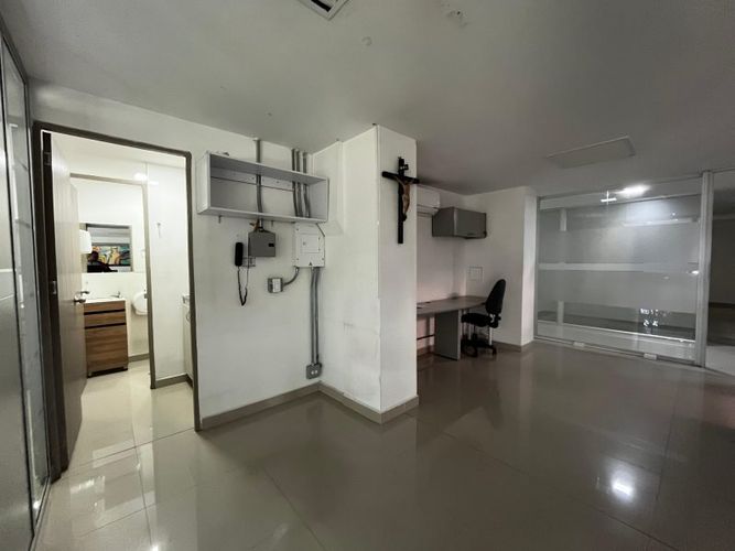 Oficina en arriendo en Laureles, Medellín, 30 m² · foto 6 de 11