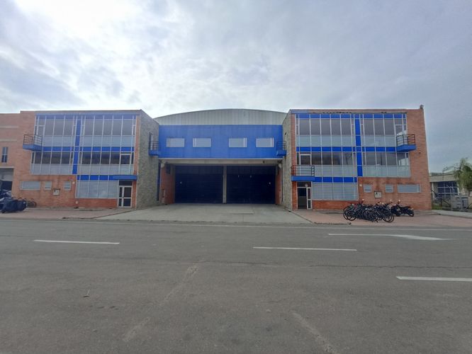 Bodega en venta en Parque Industrial Santo Domingo, Madrid, 4564 m² · foto 2 de 24