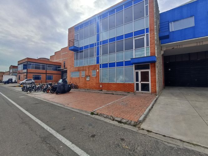 Bodega en venta en Parque Industrial Santo Domingo, Madrid, 4564 m² · foto 6 de 24