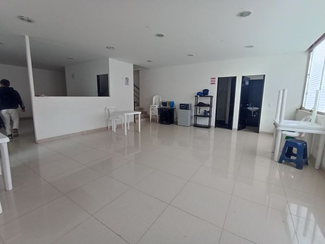 Bodega en venta en Parque Industrial Santo Domingo, Madrid, 4564 m² · foto 7 de 24