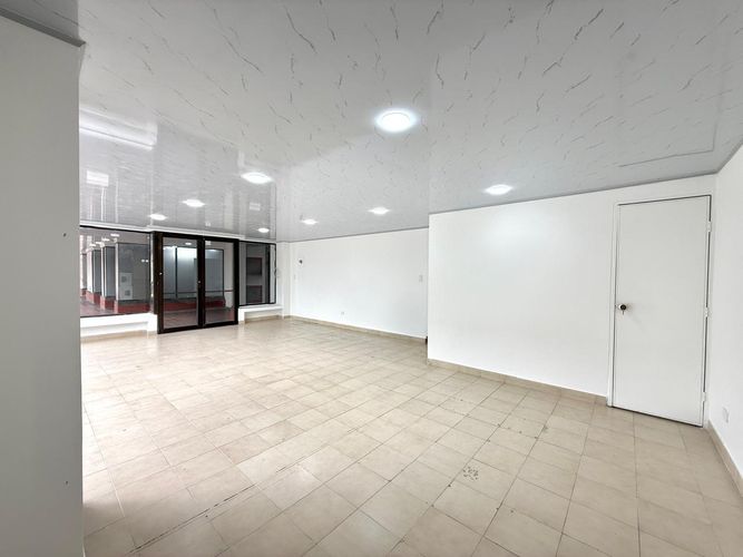 Local en arriendo en Avenida 30 De Agosto, Pereira, 54 m² · foto 4 de 9