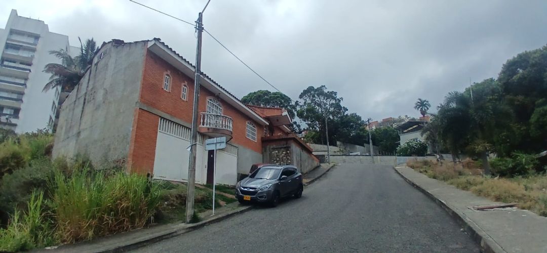 Casa de 4 alcobas en venta en Santa Teresita, Cali, 400 m² · foto 4 de 24