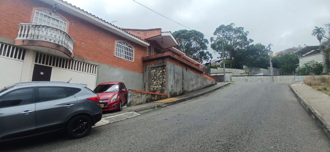 Casa de 4 alcobas en venta en Santa Teresita, Cali, 400 m² · foto 6 de 24