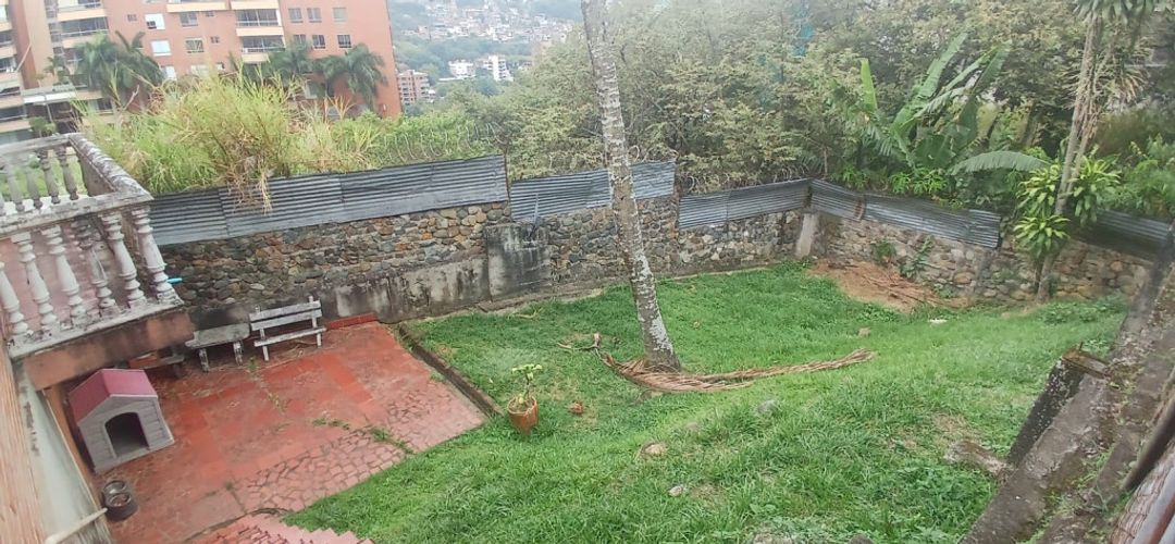 Casa de 4 alcobas en venta en Santa Teresita, Cali, 400 m² · foto 11 de 24