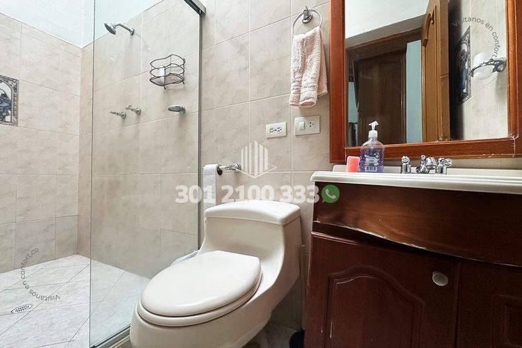Casa de 6 alcobas en venta en El Velodromo, Medellín, 250 m² · foto 12 de 24