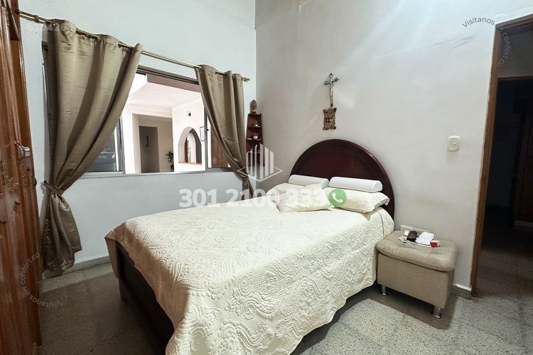 Casa de 6 alcobas en venta en El Velodromo, Medellín, 250 m² · foto 10 de 24