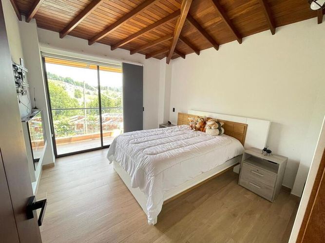 Casa de 4 alcobas en venta en El Chuscal, El Retiro, 511 m² · foto 11 de 16
