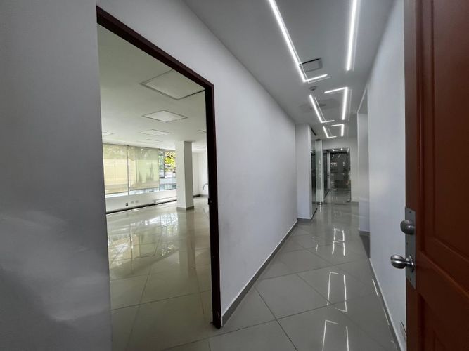 Oficina en arriendo en Laureles, Medellín, 85 m² · foto 6 de 11