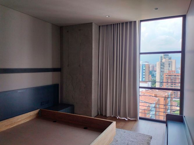 Apartamento de 2 alcobas en venta en El Poblado, Medellín, 101 m² · foto 13 de 19