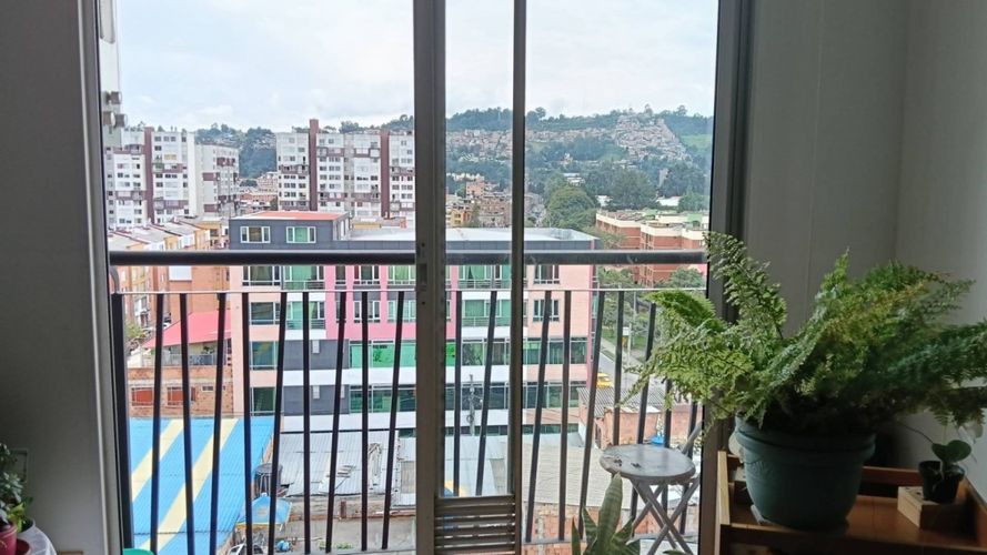 Apartamento de 4 alcobas en venta en Pinar De Suba, Bogotá, 106 m² · foto 2 de 23