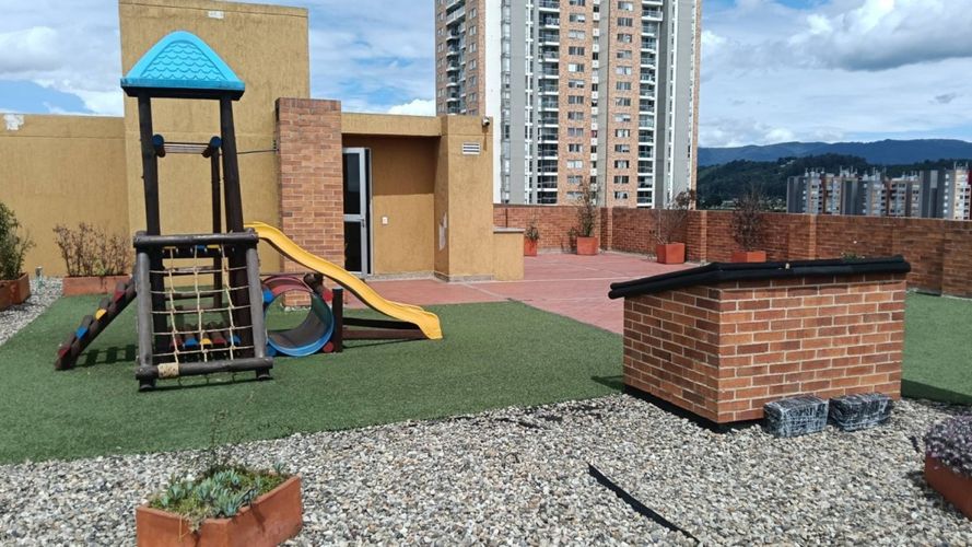 Apartamento de 4 alcobas en venta en Pinar De Suba, Bogotá, 106 m² · foto 12 de 23