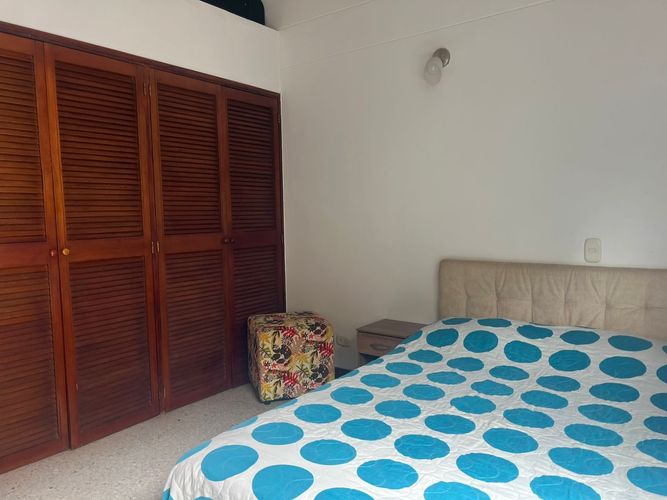 Casa de 4 alcobas en venta en El Poblado, Medellín, 217 m² · foto 13 de 18