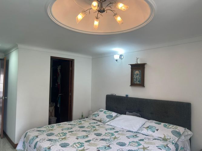 Casa de 4 alcobas en venta en El Poblado, Medellín, 217 m² · foto 10 de 18