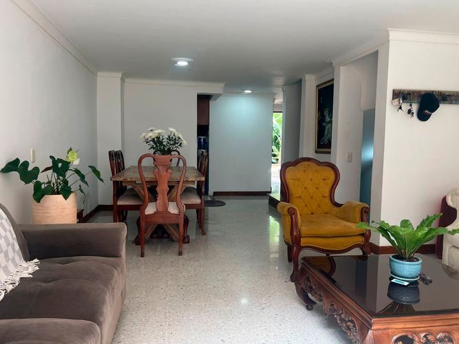 Casa de 4 alcobas en venta en El Poblado, Medellín, 217 m² · foto 7 de 18