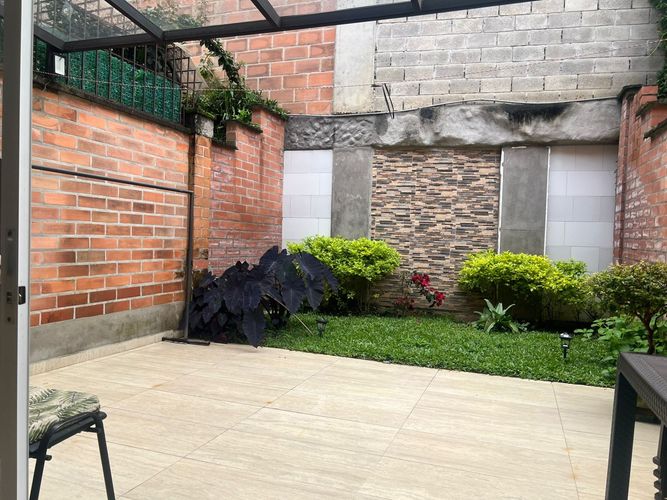 Casa de 4 alcobas en venta en El Poblado, Medellín, 217 m² · foto 18 de 18