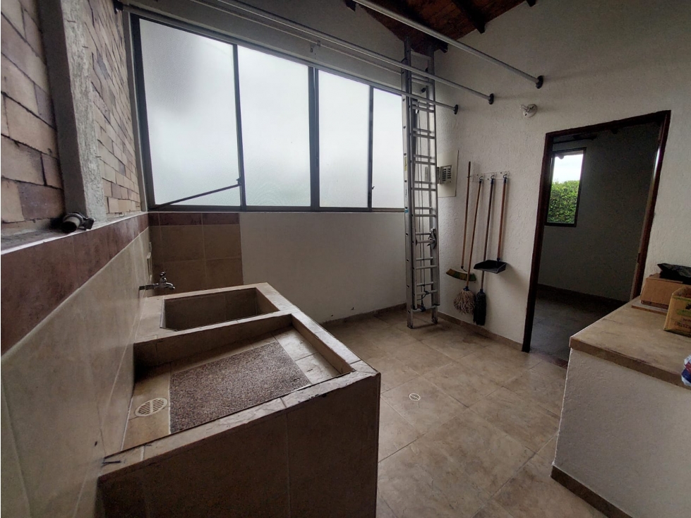 Casa de 6 alcobas en venta en Maravelez, Armenia, 400 m² · foto 18 de 24