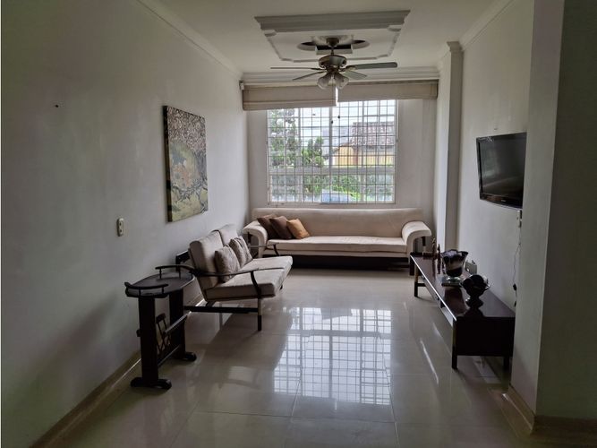 Casa de 6 alcobas en venta en Lagos Del Cacique, Bucaramanga, 600 m² · foto 5 de 24