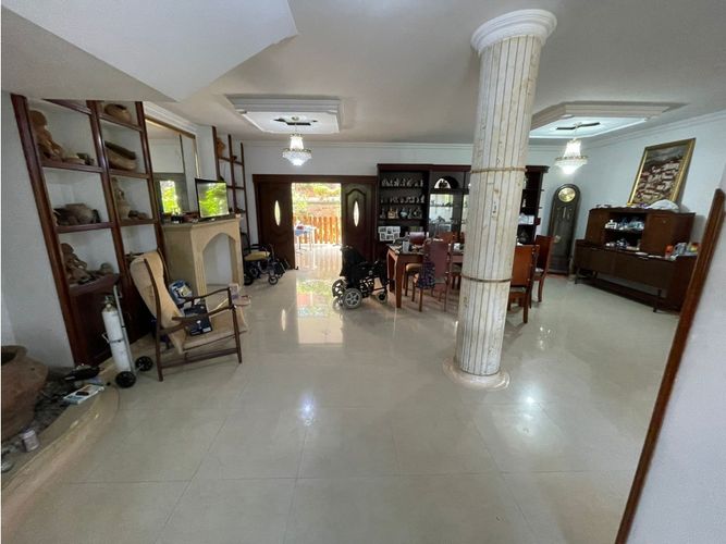 Casa de 6 alcobas en venta en Lagos Del Cacique, Bucaramanga, 600 m² · foto 16 de 24