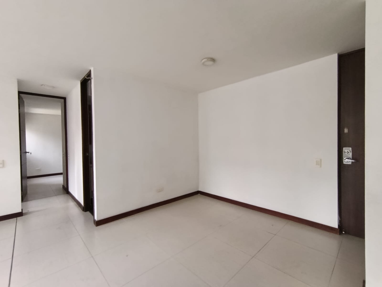 Apartamento en arriendo en Los Alcazares, Medellín · foto 11 de 15
