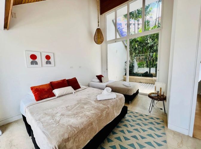 Casa de 5 alcobas en venta en Normandia, Cali, 400 m² · foto 2 de 19