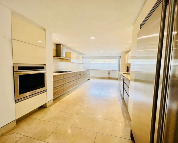 Casa de 5 alcobas en venta en Normandia, Cali, 400 m² · foto 8 de 19