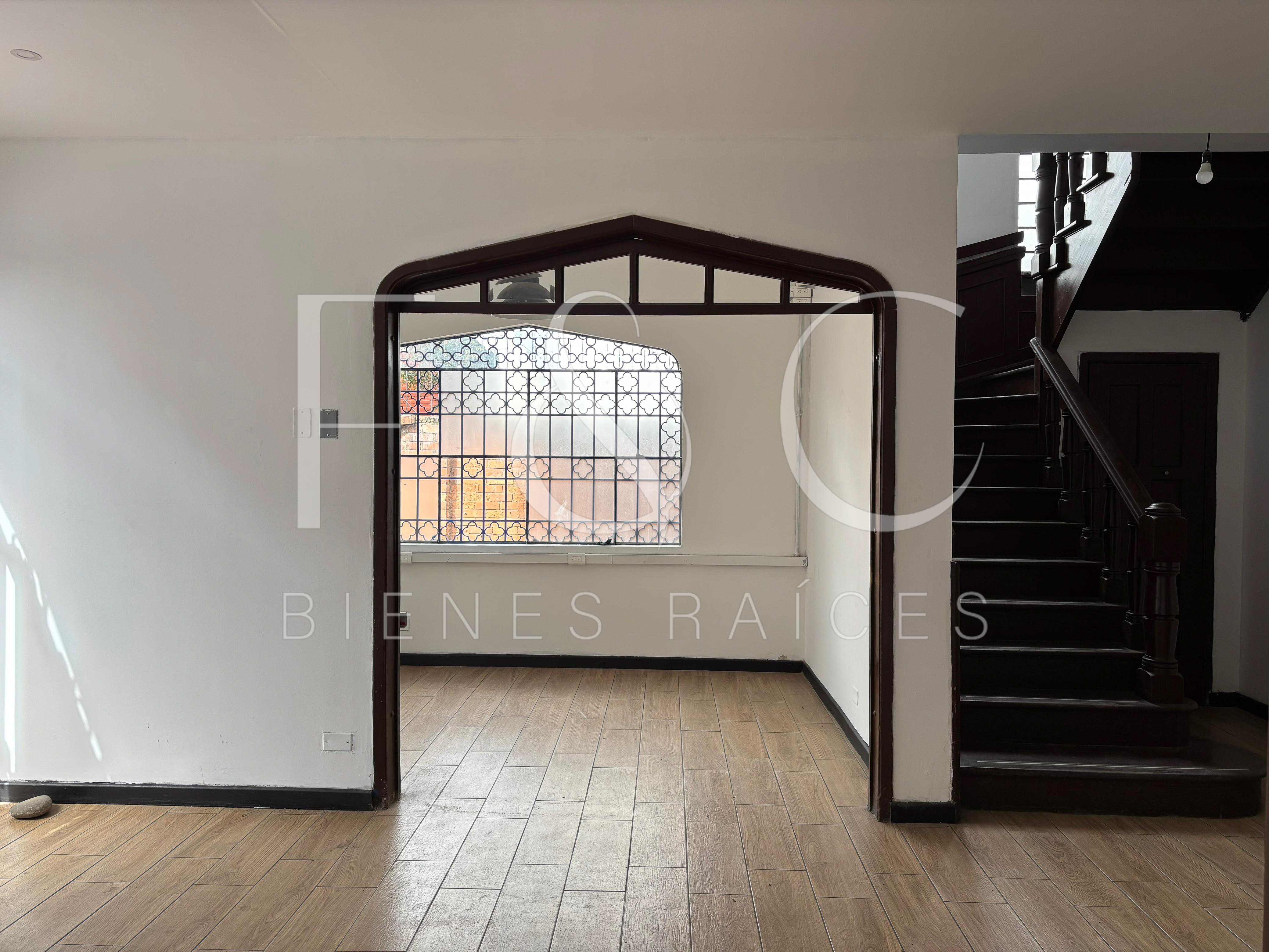Casa en venta en Quinta Camacho, Bogotá · foto 8 de 19