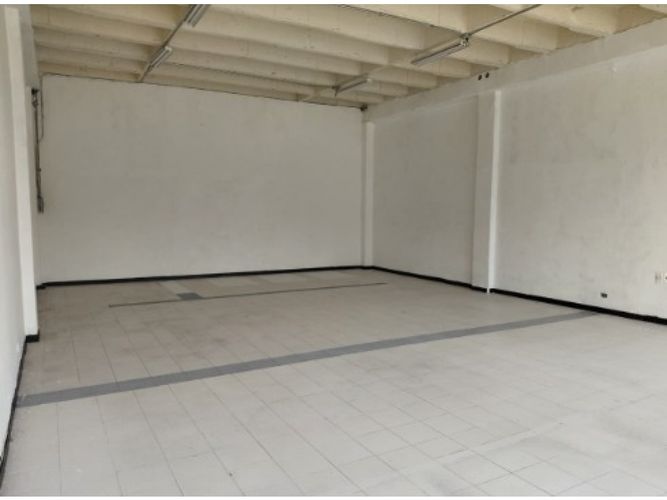 Local en arriendo en La Esmeralda, Itagüí, 108 m² · foto 2 de 4